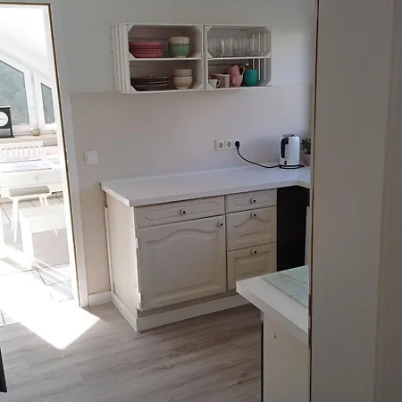 Helle Neu Renovierte Dachgeschosswohnung Mit Balkon *