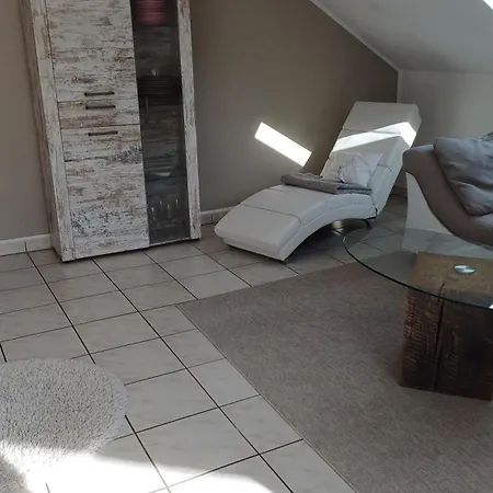 Апартаменты Helle Neu Renovierte Dachgeschosswohnung Mit Balkon