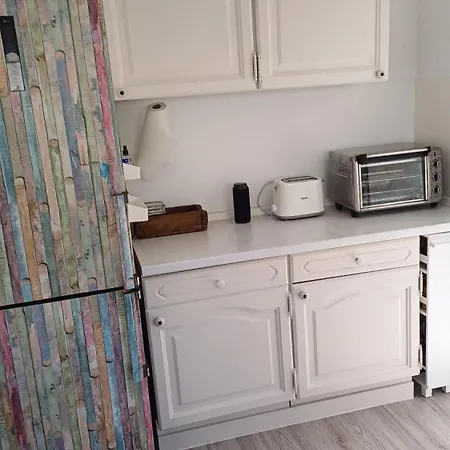 Helle Neu Renovierte Dachgeschosswohnung Mit Balkon Apartment *