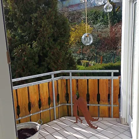 Helle Neu Renovierte Dachgeschosswohnung Mit Balkon Штоках