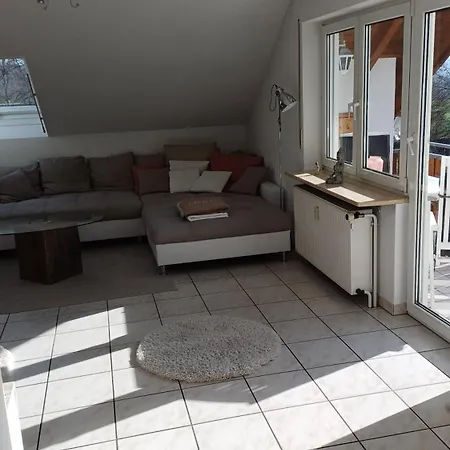 Апартаменты Helle Neu Renovierte Dachgeschosswohnung Mit Balkon Штоках